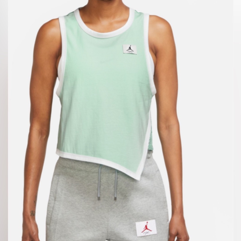 Jordan Flight Essential Tank size 2X